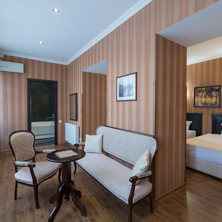 Garden View Hotell Tbilisi Exteriör bild