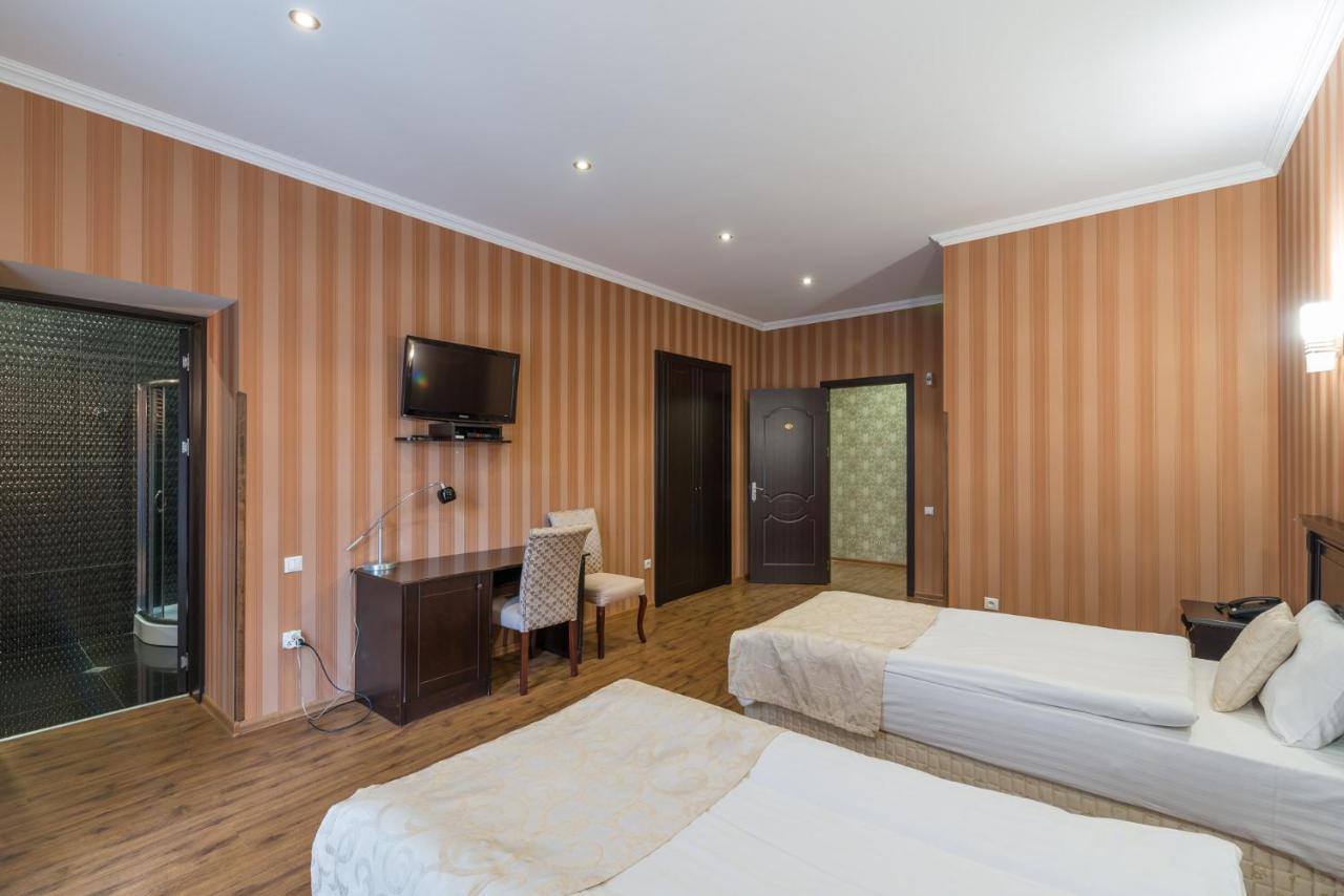 Garden View Hotell Tbilisi Exteriör bild