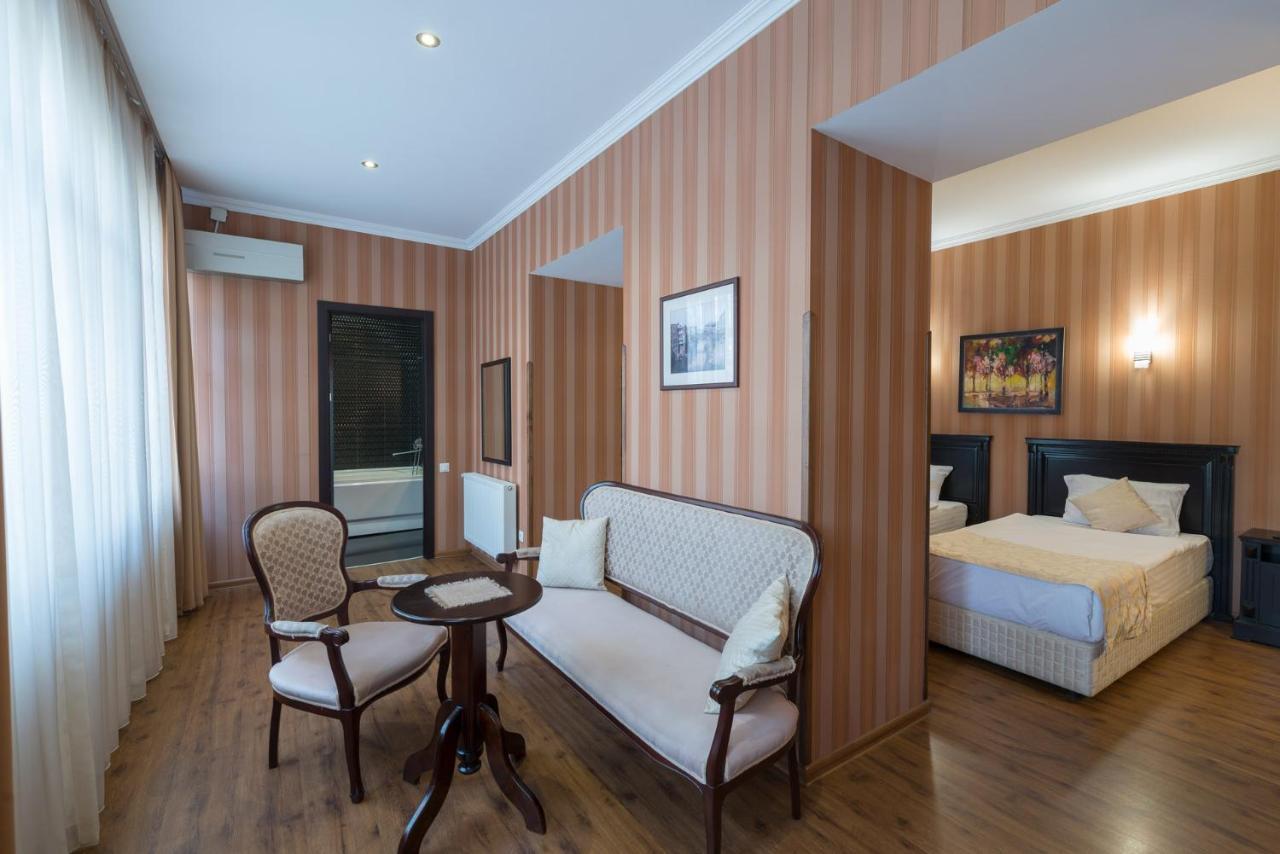 Garden View Hotell Tbilisi Exteriör bild